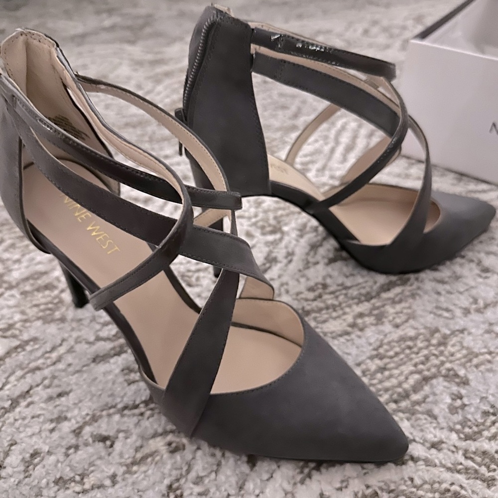 Brand new, never worn Nine West heels